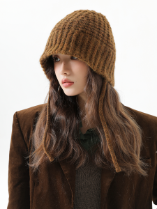 หมวกไหมพรมสีน้ำตาลสไตล์ชาวประมงสำหรับผู้หญิง หมวกไหมพรมสานแบบมีหู ทรงบราเดอร์ หมวกฤดูใบไม้ร่วงและฤดูหนาวสำหรับผู้หญิงที่อบอุ่นและอเนกประสงค์