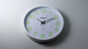 [COD] Jam Dinding Bulat Quartz Creative Design Menyala Dalam Gelap Glow in The Dark | Jam Dinding Anti Air Water Resistant Elegan Quartz Tempel Tembok Smartwatch Alarm Led Digital Unik Mewah Jumbo Rowami Arab Modern Jam Tangan Unik Klasik 3D Aesthetic