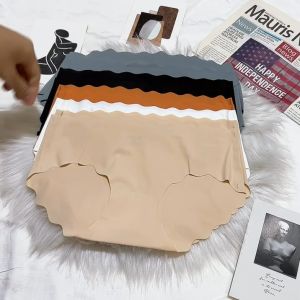 Quần lót nữ đúc su thun lạnh không viền hình sóng C63