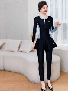 XTEP | Slimming And Conservative Long Sleeve Womens Swimwear