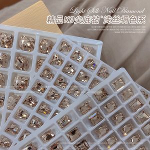 Cát Sương Cát Màu Lụa Siêu Lấp Lánh Đá Rhinestone Đá Quý Trang Trí Móng Tay Champagne Square Sugar Off-center Nail Decorations