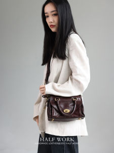 Handcrafted Leather Horsehide Shoulder Bag Vintage American Style Womens Handbag Crossbody Bag Soft Polyester Lining Flip Cover