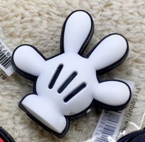 JBS SetP MK🌈👠ตัวติดรองเท้ามีรู”มิกกี้&มินนี่ ถุงมือ ” 🐹🐹Shoe charm “Mickey & Minnie Glove ”งานshop คมชัดสีสด confirmed!!