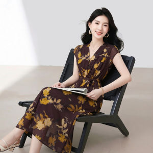 La Chapelle | Đầm Ôm Trung Bình In Hình Vintage Cổ V