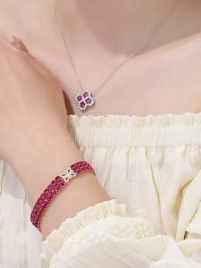 Queensun 18k Gold Lab Grown Ruby Multi-Row Tennis Bracelet | Multi-Row Bracelet | Diamond Accent | Statement Bracelet | Bridal Jewelry | Luxury Gemstone Bracelet | Daily Wear Sparkling Bracelet 18K 金培育红宝石 + 碎钻点缀设计 三排满镶红宝石手链 轻奢奢华宴会手饰 婚礼 / 派对百搭高级感饰品 小众精致复古