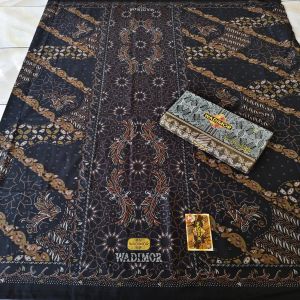 Sarung batik gus.  sarung wadimor gus sarung wadimor terbaru.