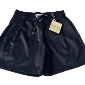 Quần Đùi Nữ Có Túi Lưng Chun Co Giãn Freesize <55kg