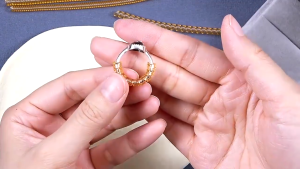 DIY Resize Loose Rings Ring Sizer Resizer Spiral Based Ring Sizer Jewelry Tools Clear Invisible Gold Transparent Spiral Based Ring Spring Coil Ring Size Adjuster Guard Tightener Reducer Resizing Tool