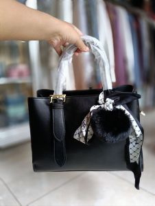 Jimshoney - CLARA BAG Tas Slempang Jinjing Wanita Elegan FREE Scarf Pompom Bulu