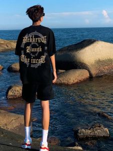 เสื้อยืดแขนสั้นผู้ชาย ทรงหลวม ผ้าฝ้ายแท้ 220 กรัม สไตล์ย้อนยุค 2024 ฤดูร้อน แฟชั่นฮิปฮอป เสื้อตัวบน