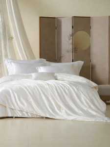 Mercury l Dual-Use Wedding Silk Quilt for Winter and Spring-Autumn