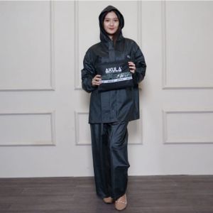 Jas hujan mantel hujan raincoat mantol hujan jas ujan merk AKULA Anti Bocor dan rembes berbahan karet pvc 025 micron yang lentur dan tahan air dan angin