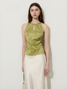 D-PLAY | Green Chinese Style Water Drop Cutout Side Pinch Wrinkle Round Collar Split Shirt