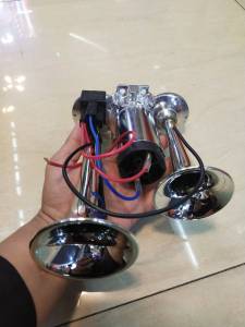 แตรลมไฟฟ้า ใช้ไฟ รถ 12 v สีเงิน ไม่ต้องใช้กับถังลม เสียงดังจัด