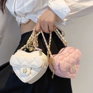 Special-Interest Design Pink Bag Female Spring 2024 New Arrival Fashion Chain Shoulder Bag Western Style All-Matching Crossbody Heart Bag