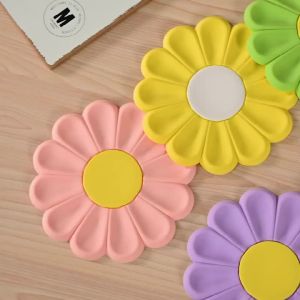 1 Chiếc Hoa Cúc Silicone Trivet Thảm Chịu Nhiệt Chống Trơn Trượt Nhà Bếp Miếng Lót Thân Thiện Với Môi Trường Thảm Tròn Cho Nồi Chảo & Món Ăn Giáng Sinh Halloween