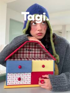 Tagi. Little Bird House Desktop Storage Box