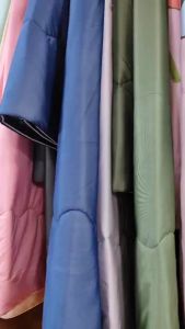 ผ้าห่มใหมน้ำแข็ง สีพื้นขนาด 7 ฟุต190 * 220(ผ้านุ่มลื่น)ผ้าห่มมีกระเป๋า