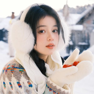 White Fluffy Ear Muffs Womens Style Winter Warmth Windproof Iceproof Ear Protection Ear Covers Fashionable Fake Fur Design