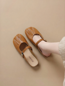 Josiny | Pointed Toe Wrinkled Easy Slip On Flats Soft Soles