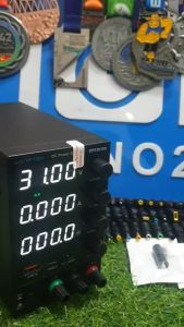 Máy cấp nguồn đa năng laptop 30v 5a full đầu sạc laptop và mạcbook