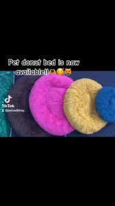 Dog Bed Cat Bed Soft Plush Donut Pet Bed Warm Sleeping Pet bed Cushion Mat Portable