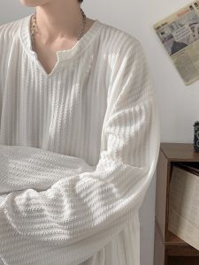 เสื้อฮู้ดคอวีลายดอกไม้สีขาวสำหรับผู้ชายในช่วงฤดูหนาว ทรงหลวม แขนยาว ปกติ เสื้อเชิ้ตชั้นใน แบรนด์ที่เป็นที่รู้จัก