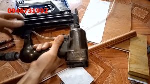 Máy Bắn Đinh Gỗ Hơi F30-TCK - Tặng hộp 5000 đinh gỗ F30 - Bảo Hành 6 Tháng