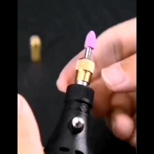 ชุดอุปกรณ์สำหรับงาน DIY ตัด ขัด เจียร ใช้กับเครื่องเจียรขนาดเล็ก หรือสว่านจิ๋ว