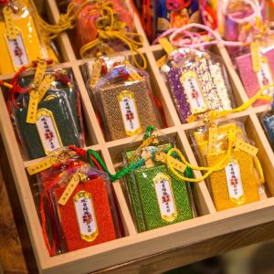 Pudao Mountain Scenic Area Mobile Phone Charm Amulet of Health And Wealth Bestowing Fragrance Sachet Guanyin of Peace And Fortune