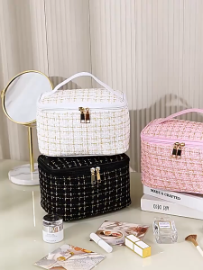 DazHom 14pcs ชุดเครื่องสำอาง 9 สี แปรงแต่งหน้า 7 ชิ้น แปรงแต่งหน้า ลิปกลอส บลัชออน แปรงแต่งหน้า ดินสอแต่งหน้า รองพื้น BB ครีม ชุดเครื่องสำอางทนทาน Makeup Set