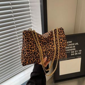 Fashionable Leopard Print Matte Crossbody Bag Womens Single Shoulder Bag Autumn Winter New Style Retro Horn Bag Trendy Handbag