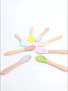 Silicone Cat Wet Food Spoon Wooden Handle Pet Can Scraper Food Grade BPA Free Feeding Spoon for Dog Kitten Small Animals