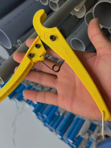 Kéo Cắt Ống Nước Điện LS6005 Chất Liệu Thép SK5 Cao Cấp Đường Kính Cắt Tối Đa 33mm Dành Cho PVC PP PU PES