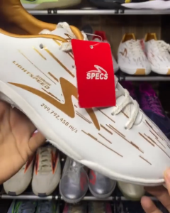 SUPER SALE ! SEPATU FUTSAL SPECS LIGHTSPEED REBORN IN WHITE GOLD PALE SPE1020204 PRIA