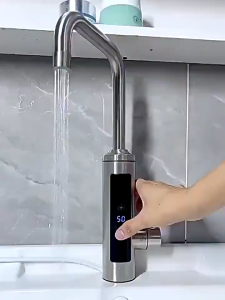 Vòi Rửa Chén Máy Nước Nóng Tại Vòi – Cảm Ứng Điều Chỉnh Nhiệt Độ Màn Hình Hiển Thị Cao Cấp