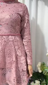 Setelan kebaya blouse kirana payet - kebaya modern - model terlaris - motif bunga cantik - outfit kekinian - bahan brukat non gliter kombinasi payet - pakaian kondangan wisuda akad nikah baju pagar ayu pesta
