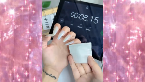 เครื่องอบเล็บเจล  เหมาะสำหรับ: เหมาะสำหรับผู้ใช้ทั่วไปและช่างทำเล็บมืออาชีพ   [คุณลักษณะของผลิตภัณฑ์]