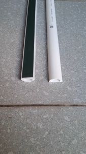 Nẹp bán nguyệt nhựa Tiến Phát D30 3P 30x12 Ghen bán nguyệt nẹp sàn luồn dây điện PVC 1.2m