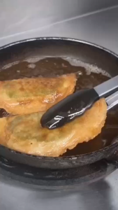 *จัดส่งห้องเย็น* ปอเปี๊ยะกุยช่ายสวรรค์ กรอบนอกนุ่มใน ผักทะลั๊ก ปลอดภัยไร้สารตกค้าง