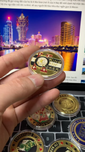Đồng xu phỉnh King Poker vật phẩm phong thuỷ may mắn sưu tầm quà tặng