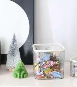 DIY กล่องของใส่ของสไตล์เกาหลี เรียบหรูดูแพง การเปิดและปิดแบบกด สีโปร่งใส เพื่อเป็นระเบียบเรียบร้อย ดีสำหรับพนักงานออฟฟิศหรือภายในบ้าน ขนาดเล็ก/ใหญ่