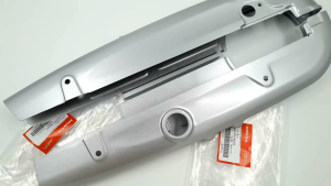 【Delivery 24 hours】Chain Cover UPPER / UNDER Genuine Honda wave 125 S R wave 125i Original parts