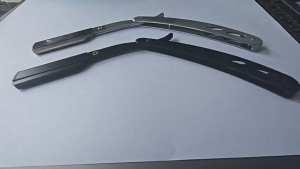 เครื่องโกนหนวดสแตนเลส กันจอน แข็งแรง เครื่องโกนหนวดแบบแมนนวล ด้ามมีดโกนพับ ทนทาน (พร้อมส่ง) G3554