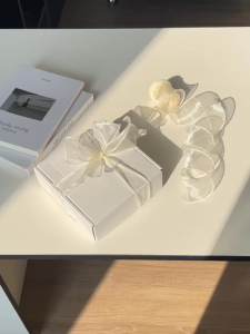 ริบบิ้นผ้าโปร่ง ริบบิ้นห่อเค้ก หน้ากว้าง 4cm ยาว 10 หลา สีสันสดใส เรียบง่ายงดงาม