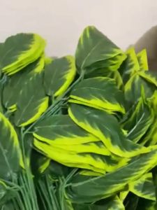 12 lembar daun maple plastik dekoratif premium - daun plastik buatan untuk dekorasi rumah