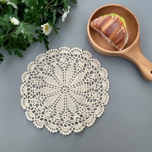 Large Snowflake Handmade Crochet Round Table Mat – Boho Ins Style Dreamcatcher Centerpiece & Sofa Throw (Cotton Thread)
