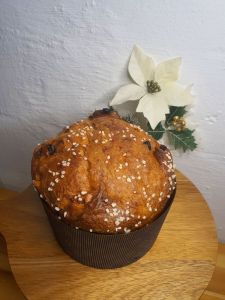 Corrugated panettone mould