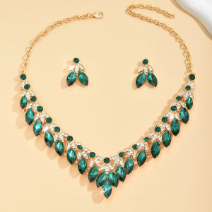 Womens Fashionable Leaf Earrings Necklaces Jewelry Sets Weddings Parties and Holiday Gifts for Daily Wear