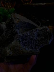 color amethyst rare super shining galaxy ⭐️crystal druzy 原皮原矿💯闪晶满天星异象晶镇  一根根水帘柱体 晶体都是闪亮闪亮✨  高Height: 8.3cm  宽Width: 14x8.5cm  重Weight: 0.6kg